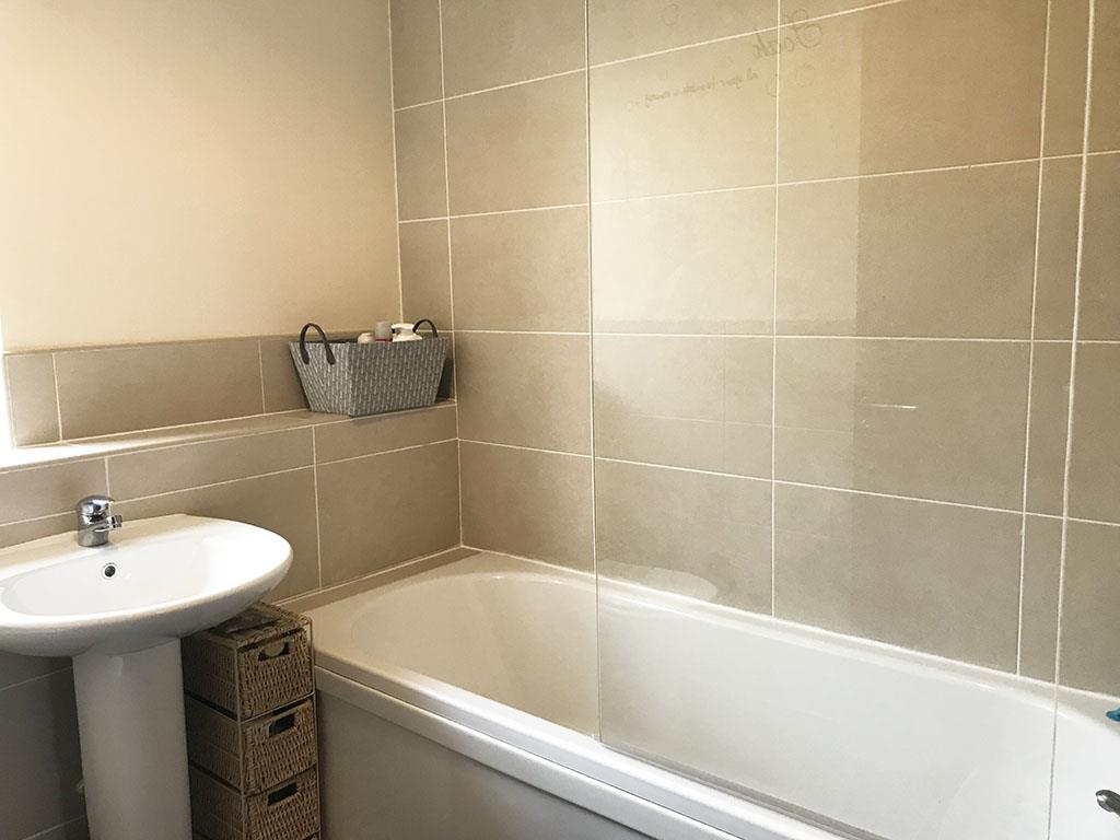 4 bedroom townhouse house SSTC in Trawden - IMG_0166.jpg
